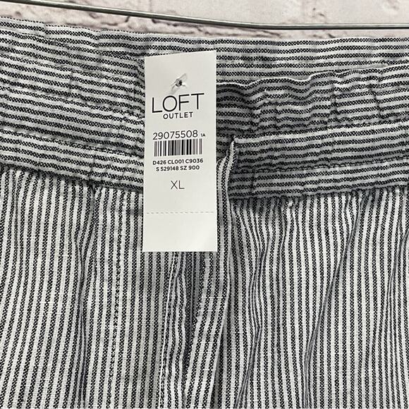 Ann Taylor Loft Outlet Linen Blend Shorts Women XL Gray White Ticking Lagenlook - Picture 5 of 6